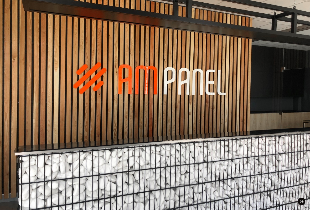 AM PANEL